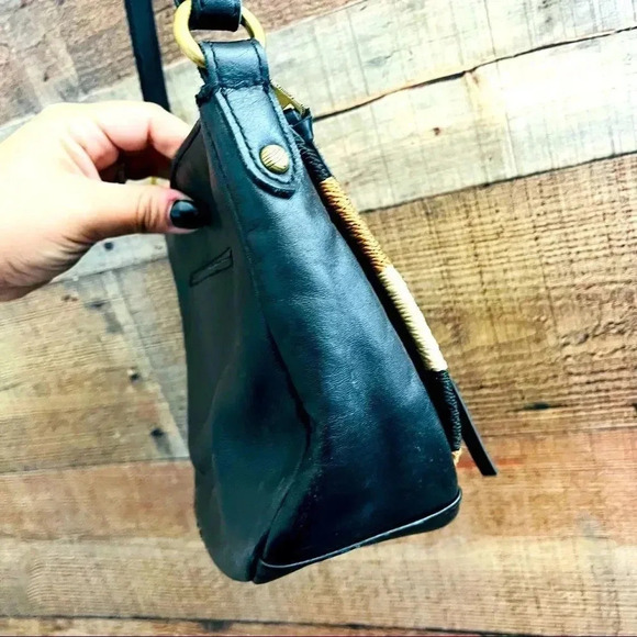 NWOT The Sak Sayulita Leather Saddle Bag - Picture 6 of 10